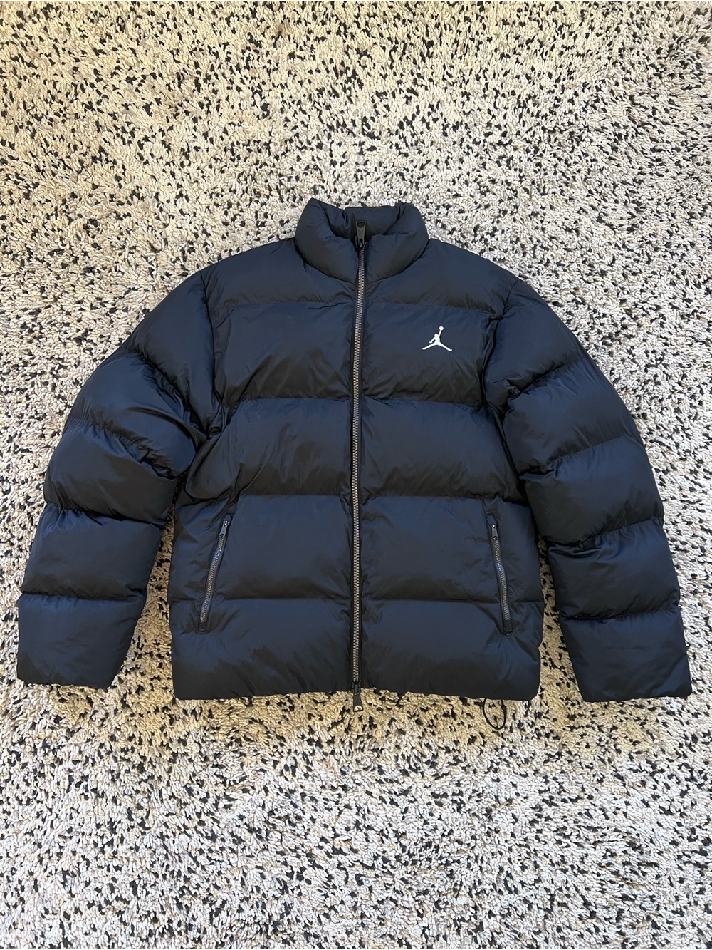Jordan Essentials Poly Puffer Jacket Black White Logo FB7331-010 Zip Mens Medium